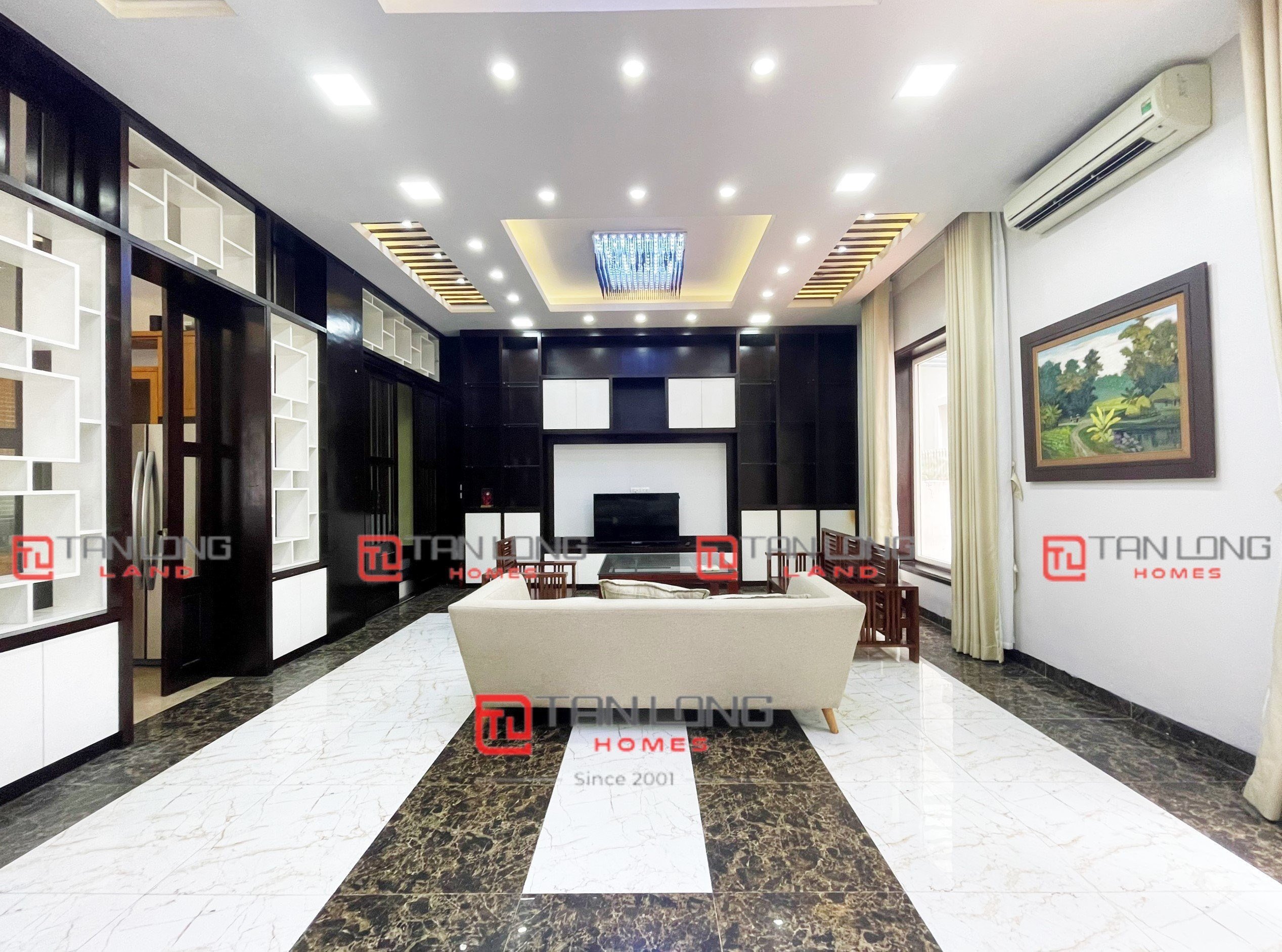Cho thuê biệt thự đẳng cấp 155m2, đồ nhập khẩu tại Anh Đào Vinhomes Riverside 
